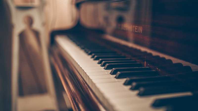 Stock Photo, tags: piano - images.unsplash.com